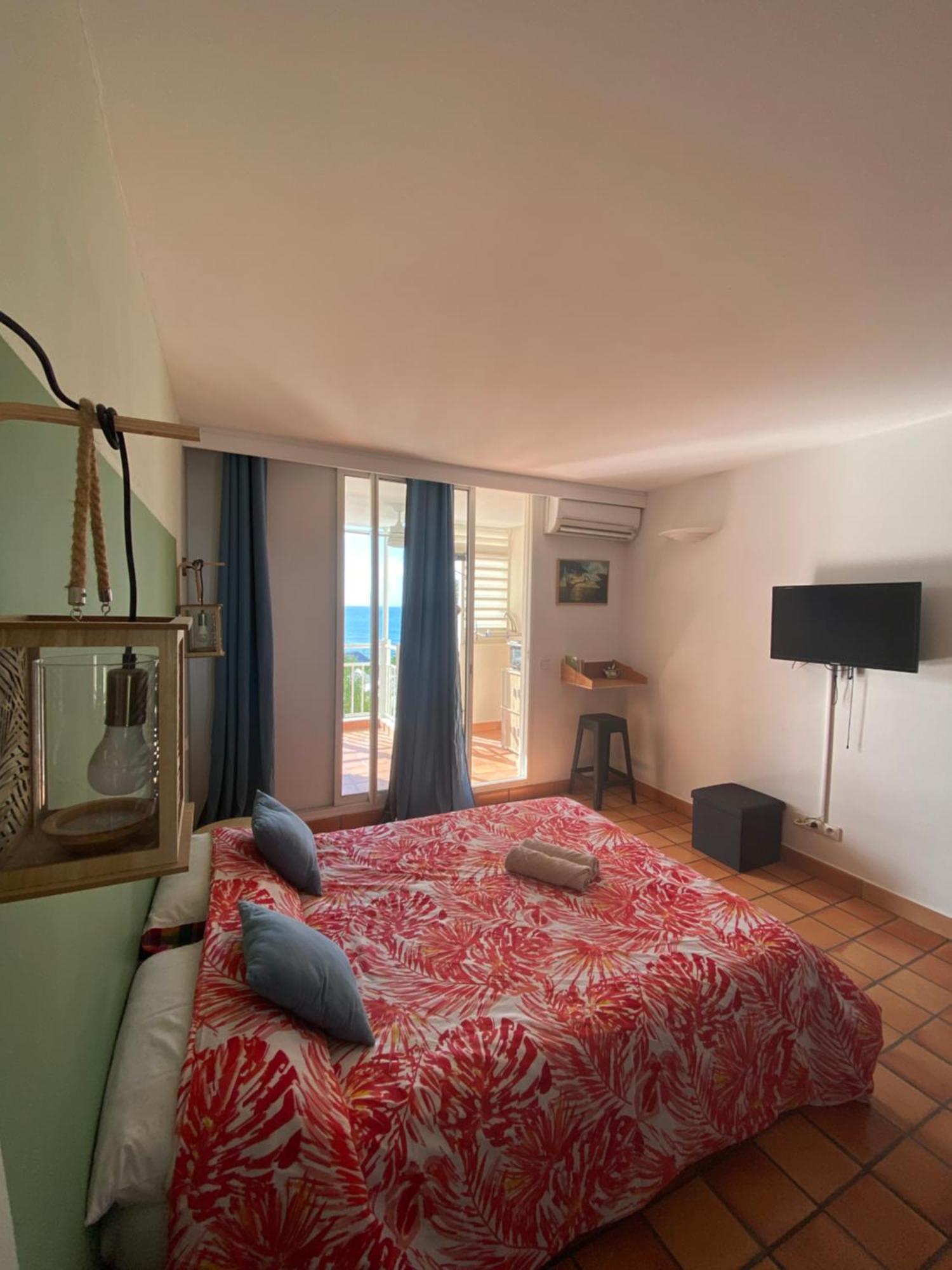 Studio Paisible Avec Piscine, Pas Loin De La Plage Trinite  Exterior foto